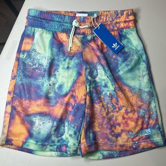 NWT Adidas S AOP Mesh Shorts Multicolor Galaxy Paint Splatter Performance Shorts - Picture 1 of 11